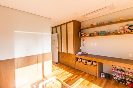 Apartamento à venda com 520m², 4 quartos e 3 vagas Apartamento à venda com 520m², 4 quartos e 3 vagasSuíte 3