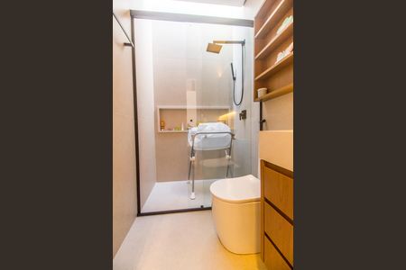 Apartamento à venda com 520m², 4 quartos e 3 vagas Apartamento à venda com 520m², 4 quartos e 3 vagasBanheiro da Suíte