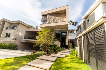 Apartamento à venda com 520m², 4 quartos e 3 vagas Apartamento à venda com 520m², 4 quartos e 3 vagasGaragem
