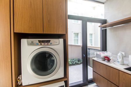 Apartamento à venda com 520m², 4 quartos e 3 vagas Apartamento à venda com 520m², 4 quartos e 3 vagasÁrea de Serviço