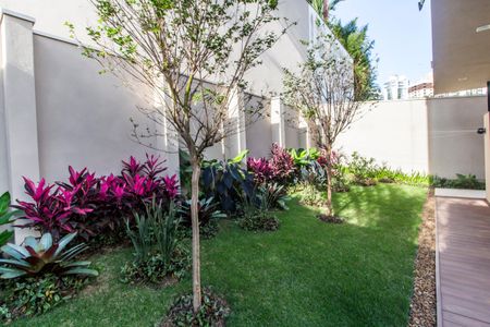 Apartamento à venda com 520m², 4 quartos e 3 vagas Apartamento à venda com 520m², 4 quartos e 3 vagasQuintal