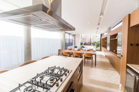 Apartamento à venda com 520m², 4 quartos e 3 vagas Apartamento à venda com 520m², 4 quartos e 3 vagasCozinha