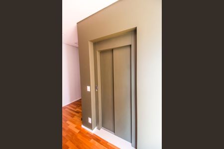 Apartamento à venda com 520m², 4 quartos e 3 vagas Apartamento à venda com 520m², 4 quartos e 3 vagasElevador