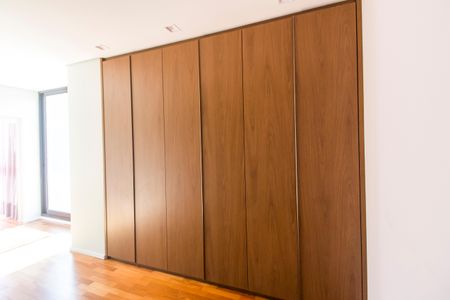 Apartamento à venda com 520m², 4 quartos e 3 vagas Apartamento à venda com 520m², 4 quartos e 3 vagasCorredor