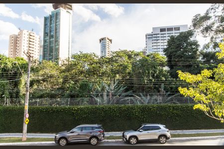 Apartamento à venda com 520m², 4 quartos e 3 vagas Apartamento à venda com 520m², 4 quartos e 3 vagasVista