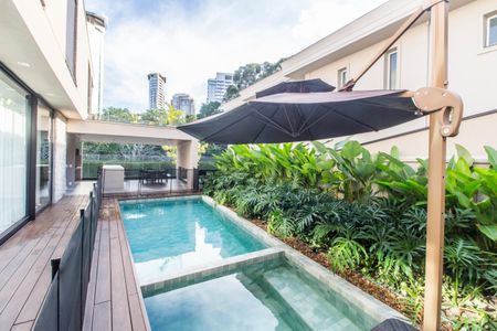 Apartamento à venda com 520m², 4 quartos e 3 vagas Apartamento à venda com 520m², 4 quartos e 3 vagasPiscina