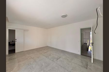 Apartamento à venda com 255m², 3 quartos e 2 vagasSuíte 1