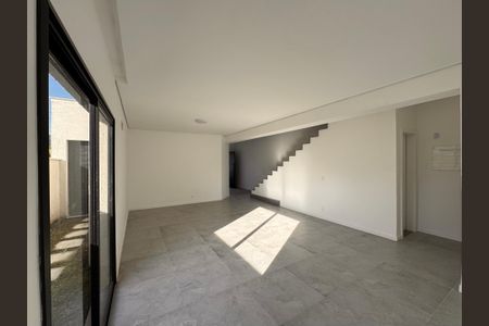 Sala de apartamento à venda com 3 quartos, 255m² em Guaratiba, Rio de Janeiro