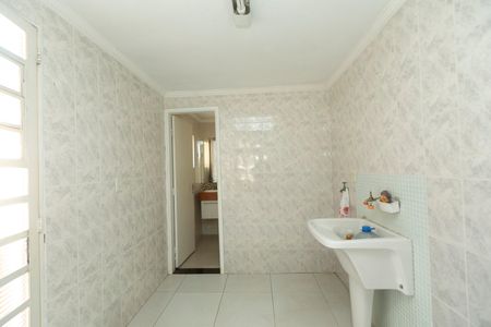 Casa à venda com 75m², 2 quartos e 1 vaga Casa à venda com 75m², 2 quartos e 1 vagaÁREA DE SERVIÇO