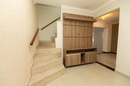 SALA de casa para alugar com 2 quartos, 75m² em Vila Iapi, Campinas