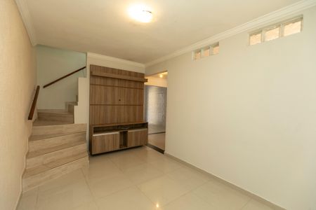 Casa à venda com 75m², 2 quartos e 1 vaga Casa à venda com 75m², 2 quartos e 1 vagaSALA