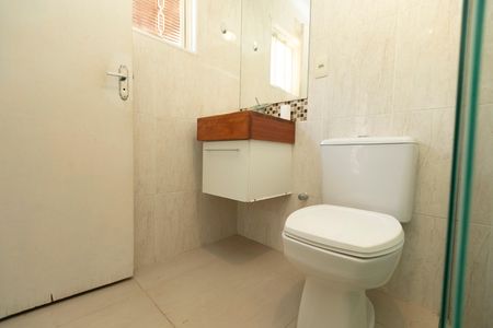 Casa à venda com 75m², 2 quartos e 1 vaga Casa à venda com 75m², 2 quartos e 1 vagaBANHEIRO DE SERVIÇO