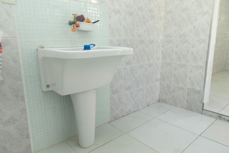 Casa à venda com 75m², 2 quartos e 1 vaga Casa à venda com 75m², 2 quartos e 1 vagaÁREA DE SERVIÇO