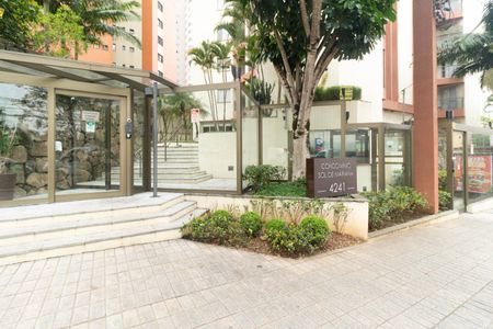 Apartamento à venda com 70m², 2 quartos e 1 vagaFachada