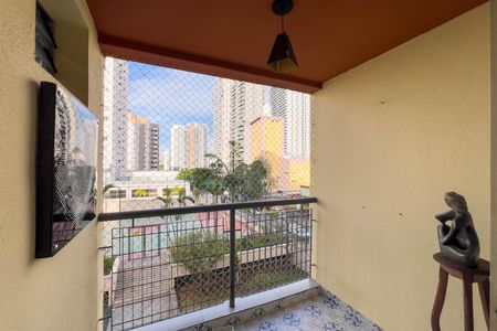 Apartamento à venda com 70m², 2 quartos e 1 vagaVaranda