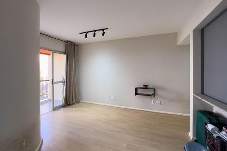 Apartamento à venda com 70m², 2 quartos e 1 vagaSala