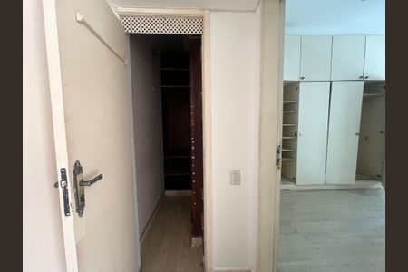 Apartamento à venda com 178m², 4 quartos e 1 vagaQuarto 3