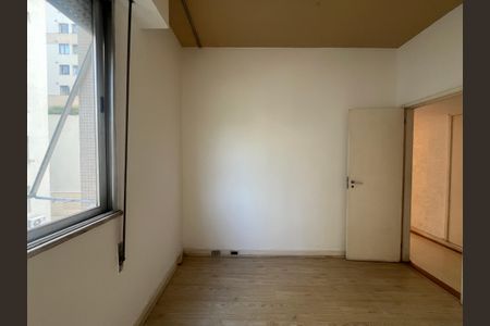Apartamento à venda com 178m², 4 quartos e 1 vagaQuarto 2