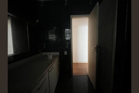 Apartamento à venda com 178m², 4 quartos e 1 vagaBanheiro social 