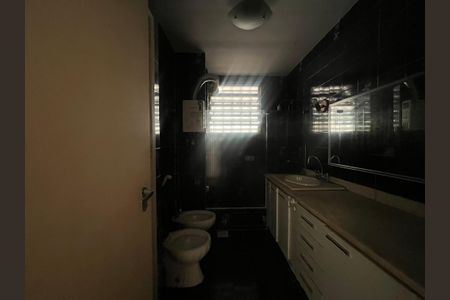 Apartamento à venda com 178m², 4 quartos e 1 vagaBanheiro social 