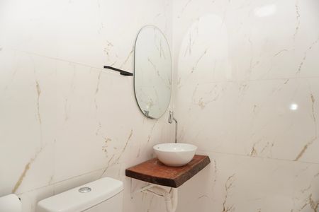 Suíte - Banheiro  de apartamento para alugar com 1 quarto, 45m² em Santa Cruz, Belo Horizonte