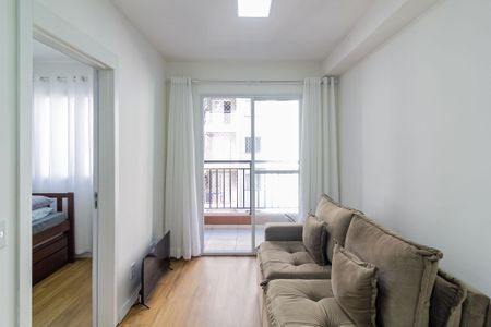 Sala de apartamento para alugar com 2 quartos, 39m² em Vila Isa, São Paulo
