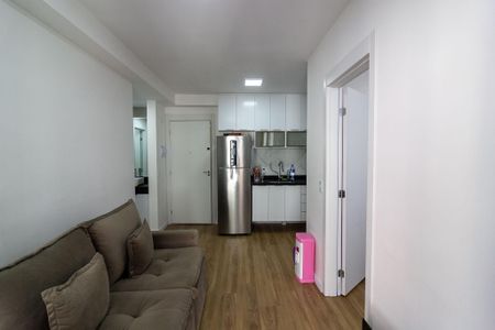 Sala de apartamento para alugar com 2 quartos, 39m² em Vila Isa, São Paulo