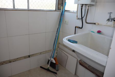 Apartamento para alugar com 55m², 3 quartos e 1 vagaÁrea de Serviço