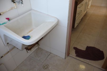 Apartamento para alugar com 55m², 3 quartos e 1 vagaÁrea de Serviço