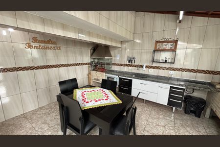 Apartamento à venda com 220m², 3 quartos e 2 vagasCobertura
