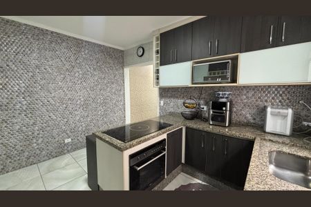 Apartamento à venda com 220m², 3 quartos e 2 vagasCozinha