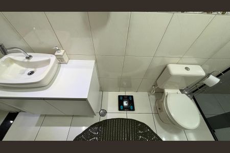 Apartamento à venda com 220m², 3 quartos e 2 vagasBanheiro