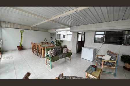 Apartamento à venda com 220m², 3 quartos e 2 vagasCobertura