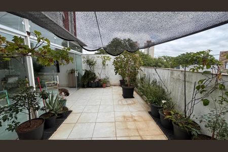 Apartamento à venda com 220m², 3 quartos e 2 vagasCobertura
