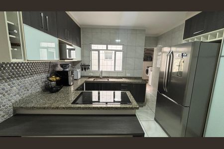 Apartamento à venda com 220m², 3 quartos e 2 vagasCozinha