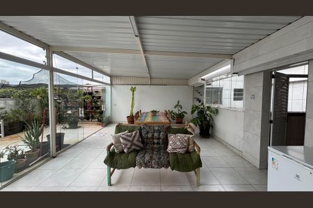 Apartamento à venda com 220m², 3 quartos e 2 vagasCobertura