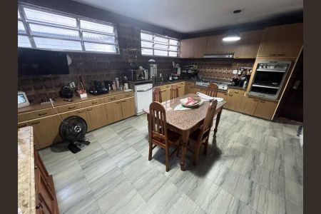 Casa à venda com 4 quartos, 392m² em Jardim Guanabara, Rio de Janeiro