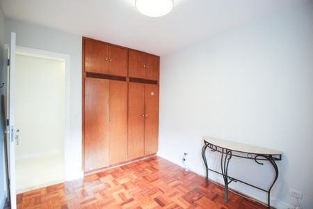 Apartamento para alugar com 69m², 2 quartos e 1 vagaQuarto 1