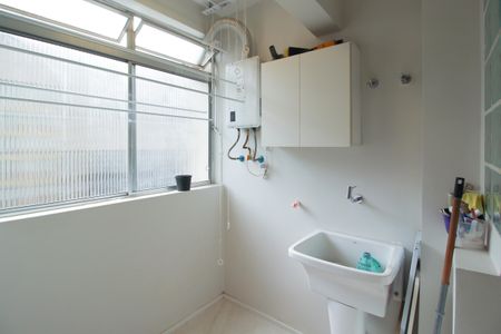 Apartamento para alugar com 69m², 2 quartos e 1 vagaÁrea de Serviço
