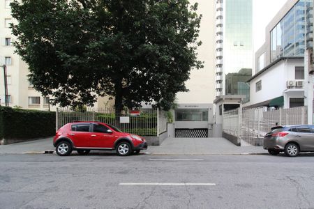 Apartamento para alugar com 69m², 2 quartos e 1 vagaFachada