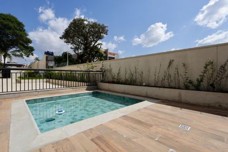 Apartamento à venda com 66m², 2 quartos e 2 vagas Apartamento à venda com 66m², 2 quartos e 2 vagasÁrea comum - Piscina