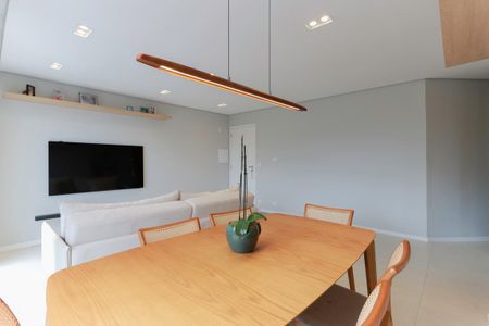 Apartamento à venda com 66m², 2 quartos e 2 vagas Apartamento à venda com 66m², 2 quartos e 2 vagasSala