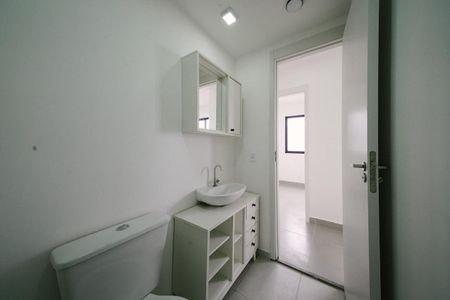 Apartamento para alugar com 38m², 2 quartos e sem vaga Apartamento para alugar com 38m², 2 quartos e sem vagaBanheiro