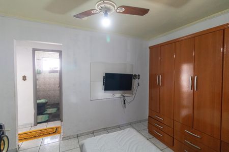Casa à venda com 60m², 2 quartos e 1 vaga Casa à venda com 60m², 2 quartos e 1 vagaQuarto 01