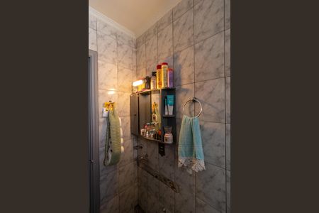 Casa à venda com 60m², 2 quartos e 1 vaga Casa à venda com 60m², 2 quartos e 1 vagaBanheiro