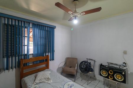 Casa à venda com 60m², 2 quartos e 1 vaga Casa à venda com 60m², 2 quartos e 1 vagaQuarto 01
