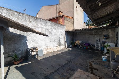 Casa à venda com 60m², 2 quartos e 1 vaga Casa à venda com 60m², 2 quartos e 1 vagaQuintal