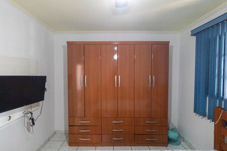 Casa à venda com 60m², 2 quartos e 1 vaga Casa à venda com 60m², 2 quartos e 1 vagaQuarto 01