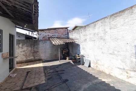 Casa à venda com 60m², 2 quartos e 1 vaga Casa à venda com 60m², 2 quartos e 1 vagaQuintal