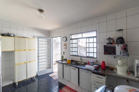 Casa à venda com 60m², 2 quartos e 1 vaga Casa à venda com 60m², 2 quartos e 1 vagaCozinha